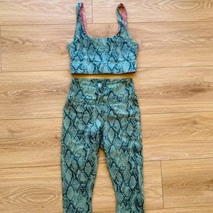 Fabletics Two Piece Snake Set. Reversible Bra.